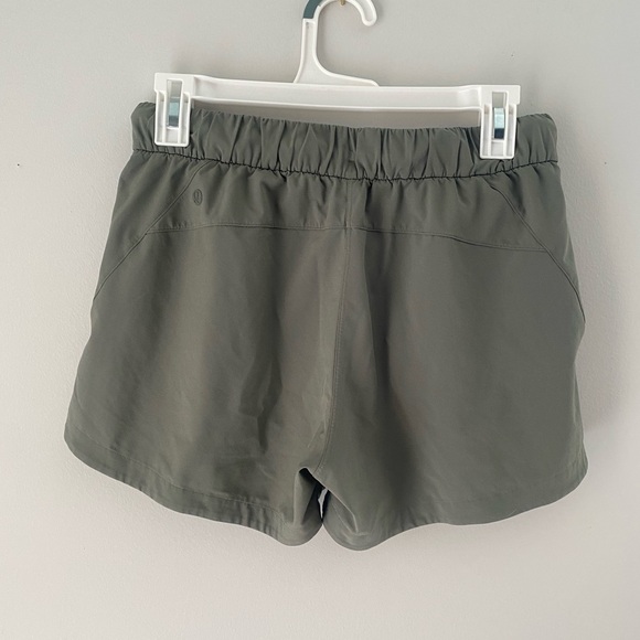 LULULEMON Stroll at Sundown Shorts - Picture 3 of 6